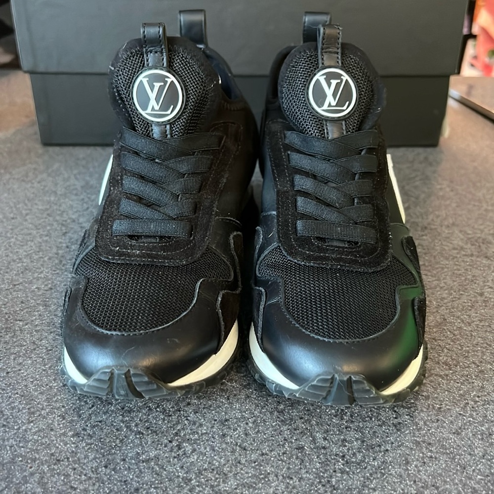 Black and white Louis Vuitton runaway